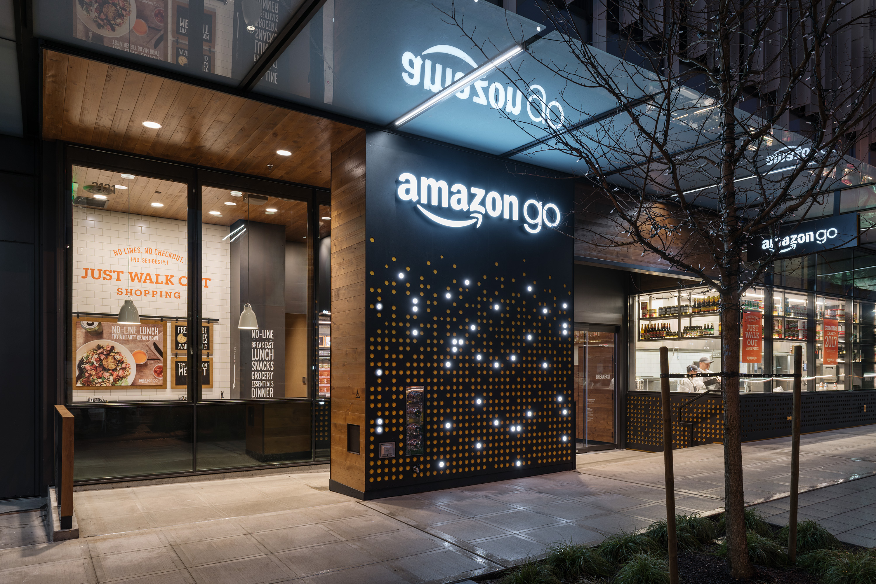 AmazonGoFirstStore